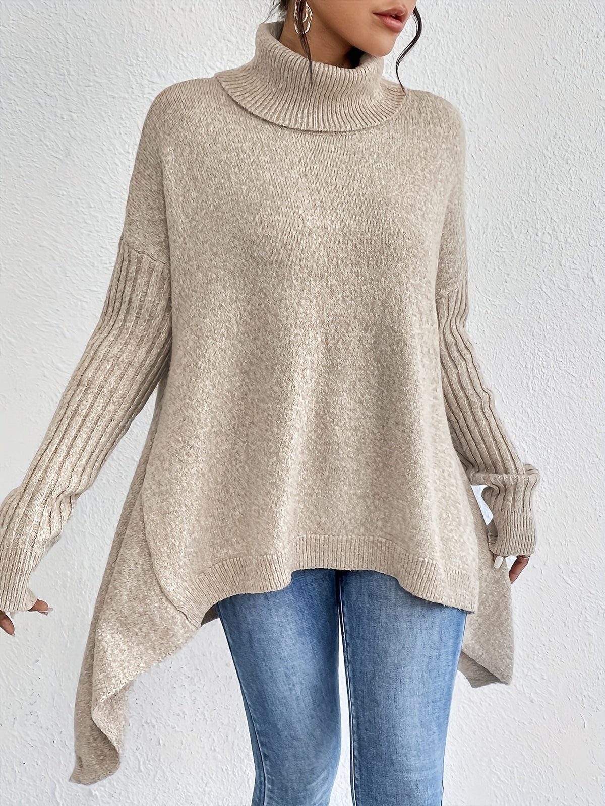 Camisola tricot mulher gola alta com drapeado assimétrico em malha macia
