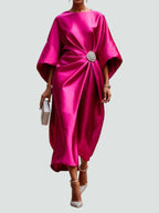 Vestido longo mulher decote canoa maxi com franzidos e mangas midi