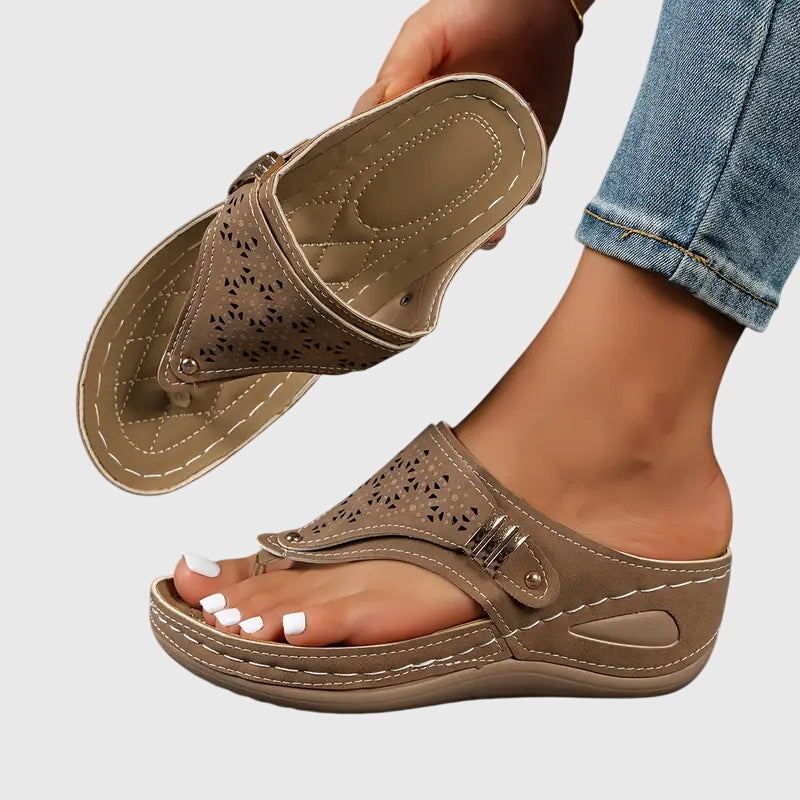 Sandálias ortopédicas femininas cunha slip-on com suporte plantar