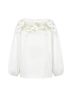 Blusa renda feminina manga bufante com aplique floral e gola redonda