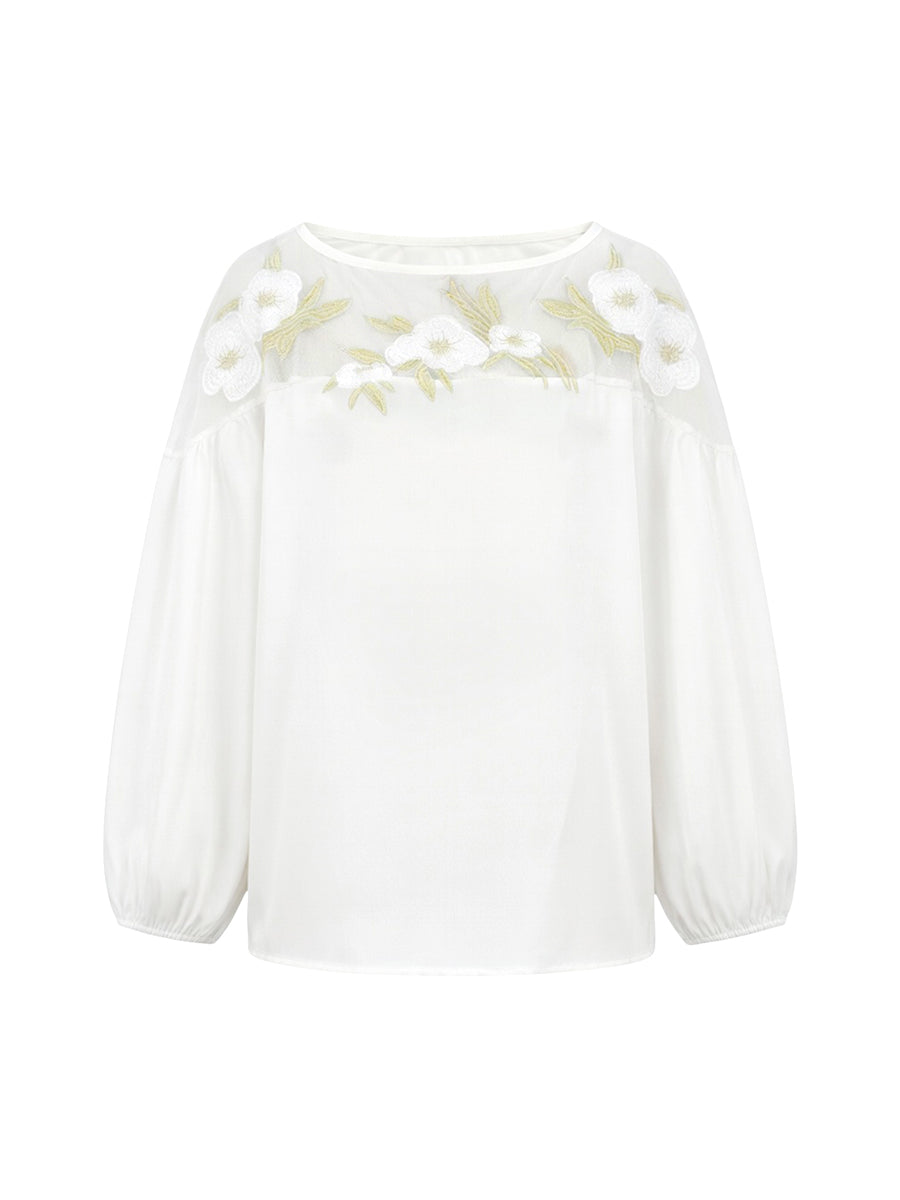 Blusa renda feminina manga bufante com aplique floral e gola redonda