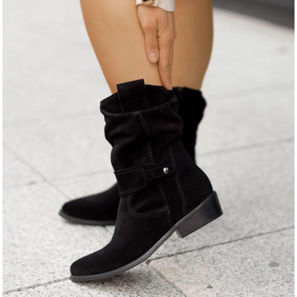 Botins slouch femininos com punho dobrável e salto bloco baixo