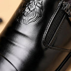 Sapatos social masculino couro com zíper lateral e detalhe em relevo
