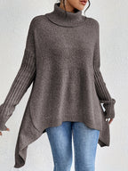 Camisola tricot mulher gola alta com drapeado assimétrico em malha macia