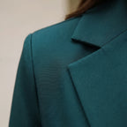 Fato de calças feminino 2 peças com blazer estruturado e lapela entalhada, corte profissional