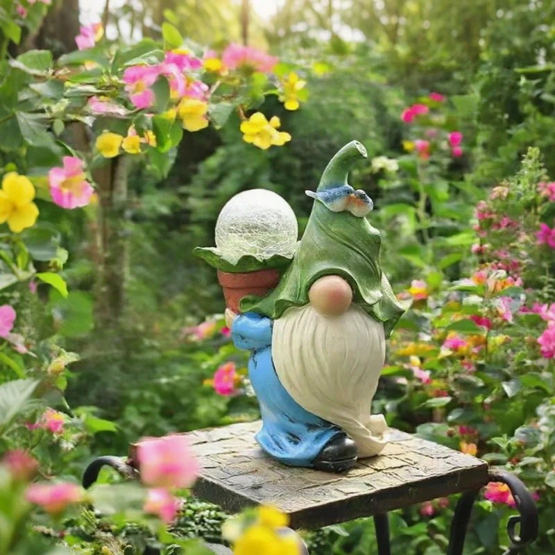 Gnomos Solares de Jardim em resina impermeável com luz LED branco quente e sensor de crepúsculo