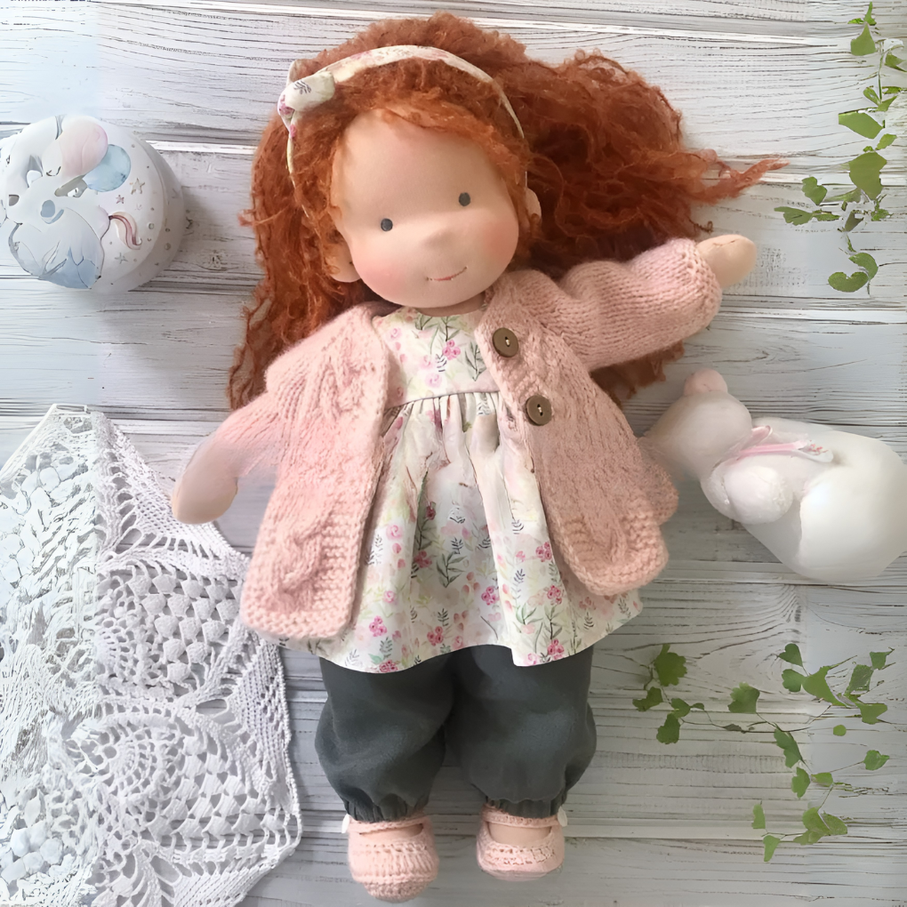 Boneca Waldorf artesanal em algodão e lã natural, suave, para bebés e crianças a partir dos 2 anos
