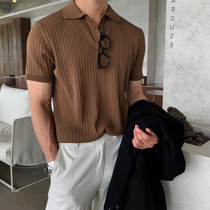Polo masculina tricot algodão canelada com colarinho e botões manga curta