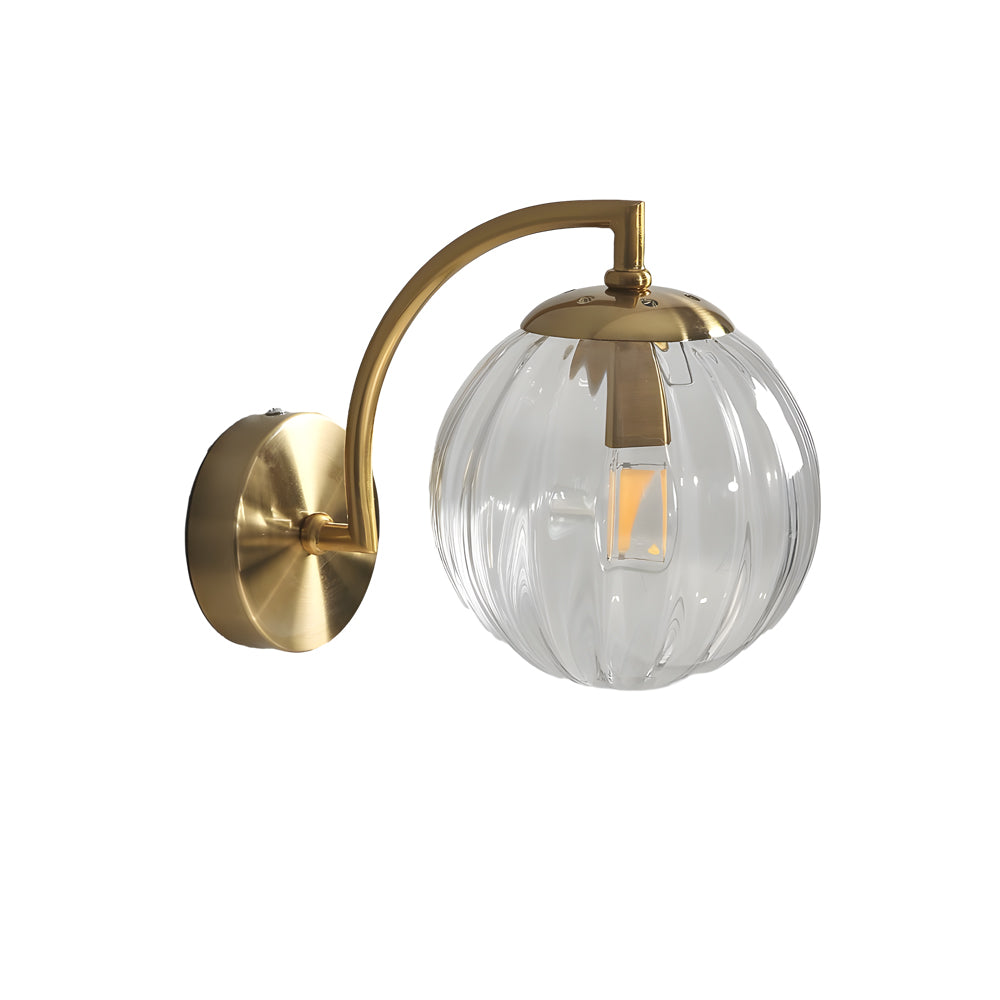 Aplique de parede braço curvo com globo de vidro canelado, metal dourado, 1 luz E14