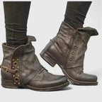 Botins de tornozelo com fivela estilo vintage e textura envelhecida