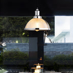 Candeeiro pendente retro com abajur de vidro riscado, 1 luz 40W, acabamento cromo e bronze