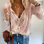 Blusa feminina boho com decote recortado modelagem fluida