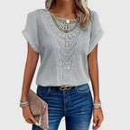 Blusa feminina malha rendada decote redondo mangas curtas