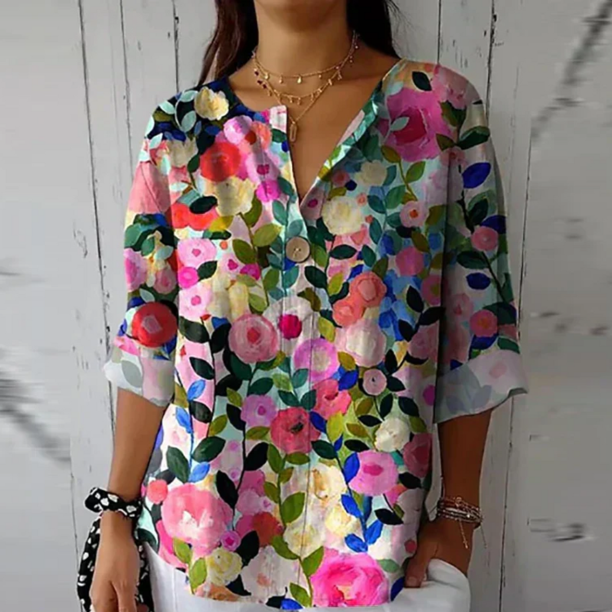 Blusa floral decote V feminina corte solto manga curta estampa colorida