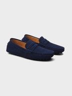 Mocassins camurça slip-on em couro com costuras artesanais