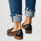 Mocassins slip-on femininos clássicos com bico arredondado e salto baixo