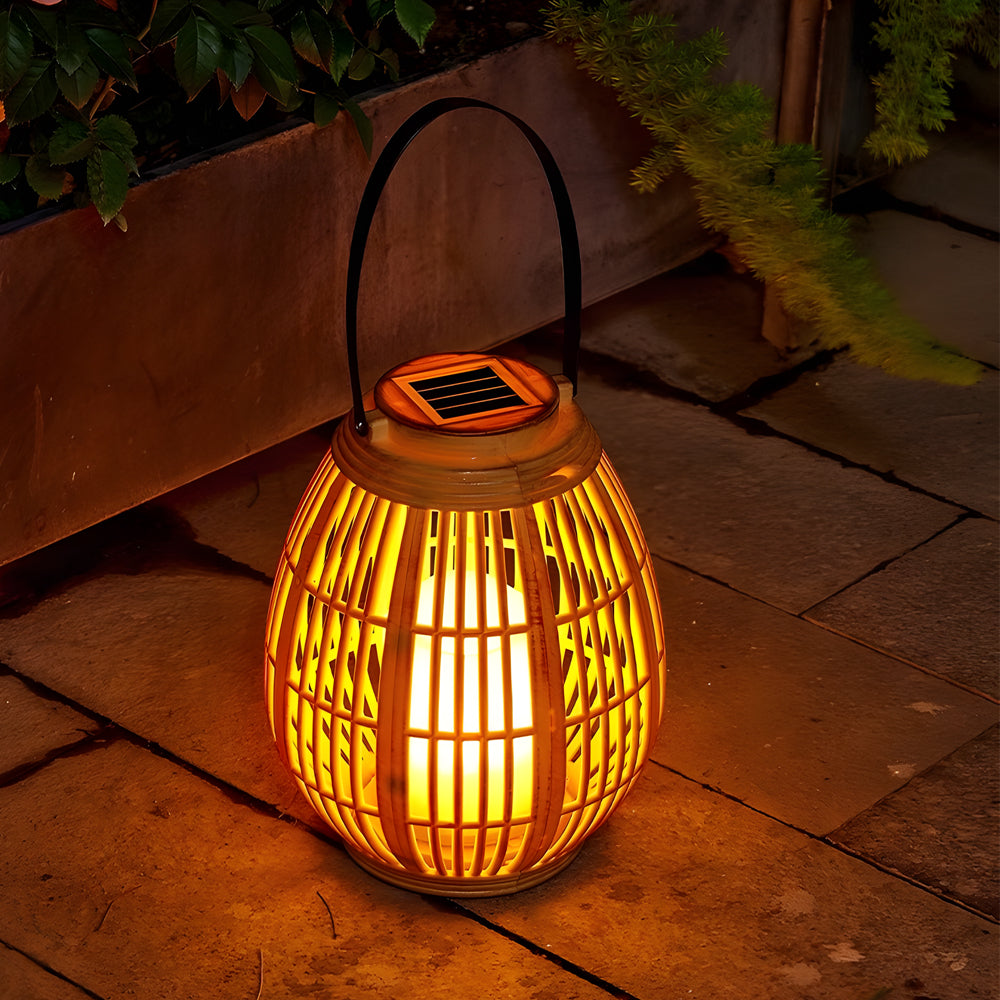 Lanterna solar exterior portátil impermeável com design bambu e luz LED quente