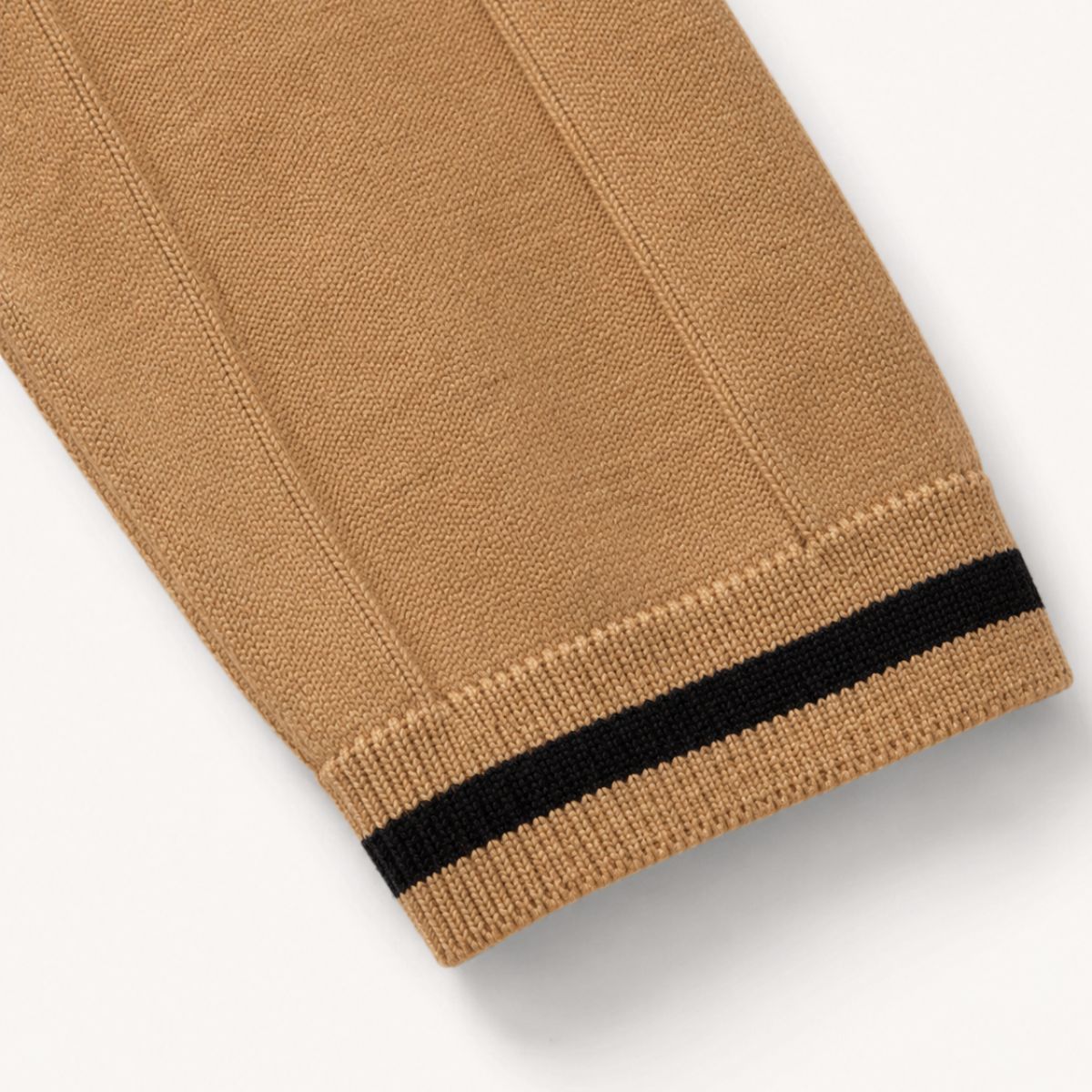 Polo homem malha com fecho zip curto e gola clássica corte regular fit