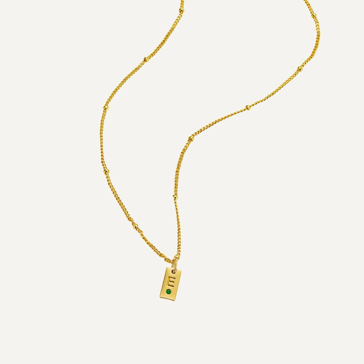 Colar com inicial gravada e pedra do mês de nascimento pingente etiqueta dourado