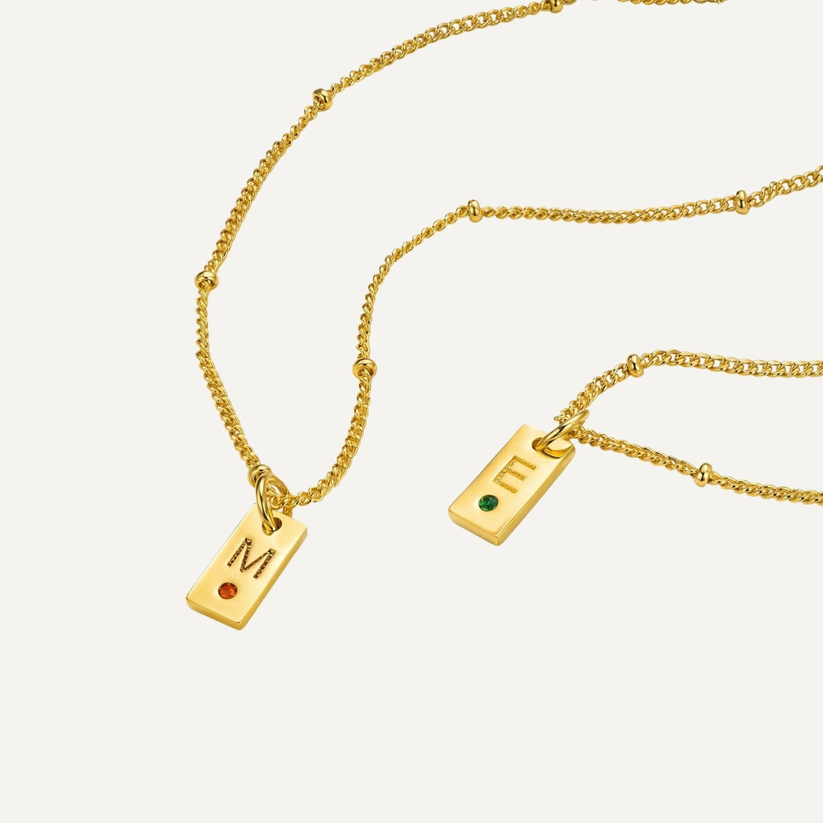 Colar com inicial gravada e pedra do mês de nascimento pingente etiqueta dourado