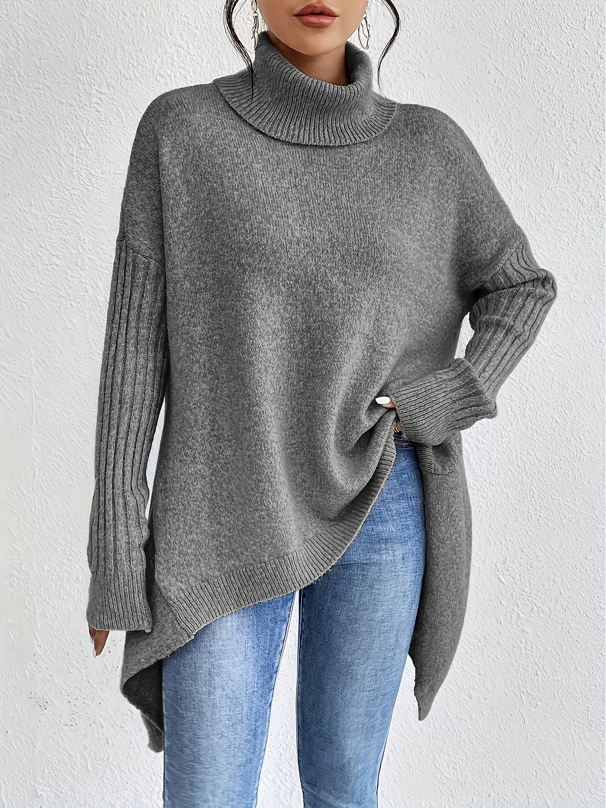 Camisola tricot mulher gola alta com drapeado assimétrico em malha macia
