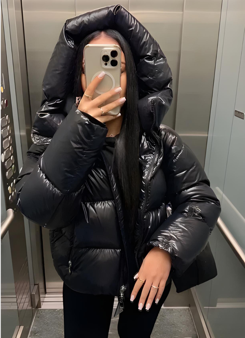 Casaco puffer slim fit feminino de inverno com acabamento brilhante