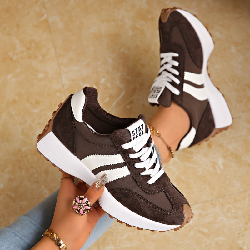 Sapatilhas retro femininas estilo camurça perfil baixo
