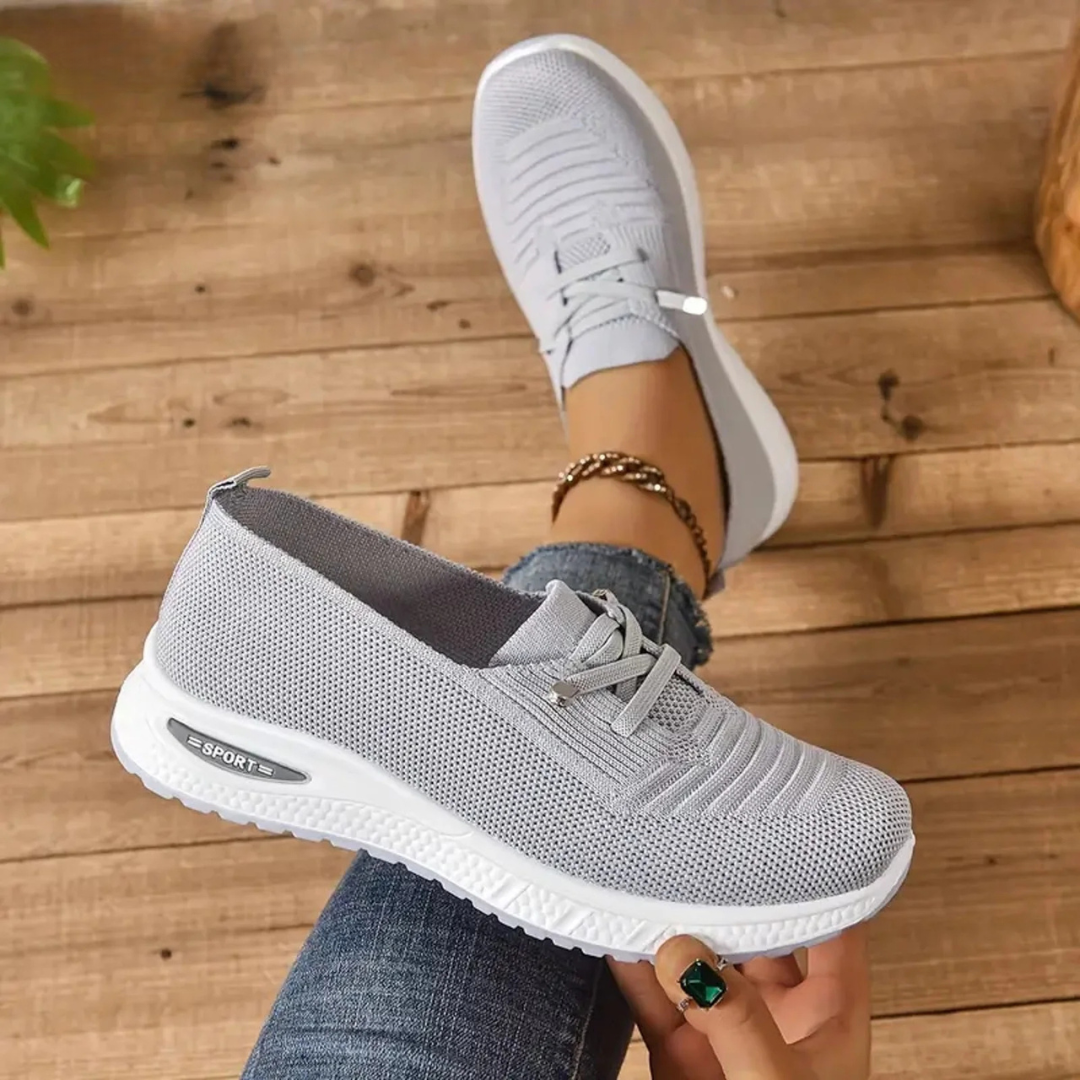 Sapatos ortopédicos slip-on acolchoados com suporte no médio-pé e sola antiderrapante