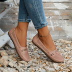 Mulheres loafers slip on perfurados confortáveis em cores neutras
