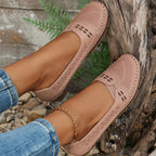 Mulheres loafers slip on perfurados confortáveis em cores neutras