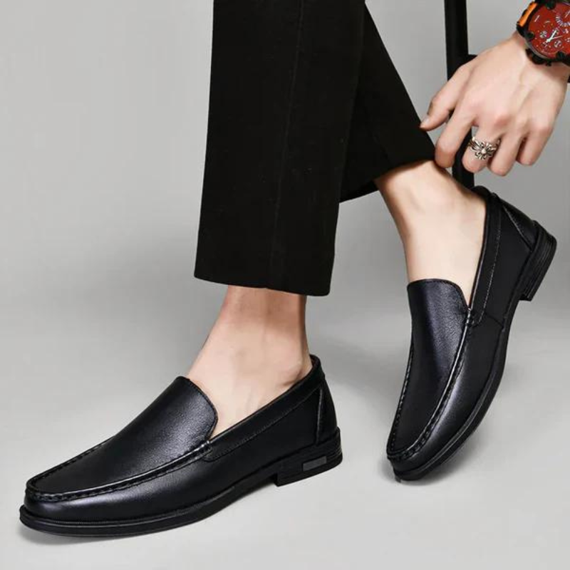 Mocassins couro masculino slip on com sola de borracha antiderrapante
