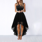 Vestido feminino sem mangas versátil em tecido fluido e suave