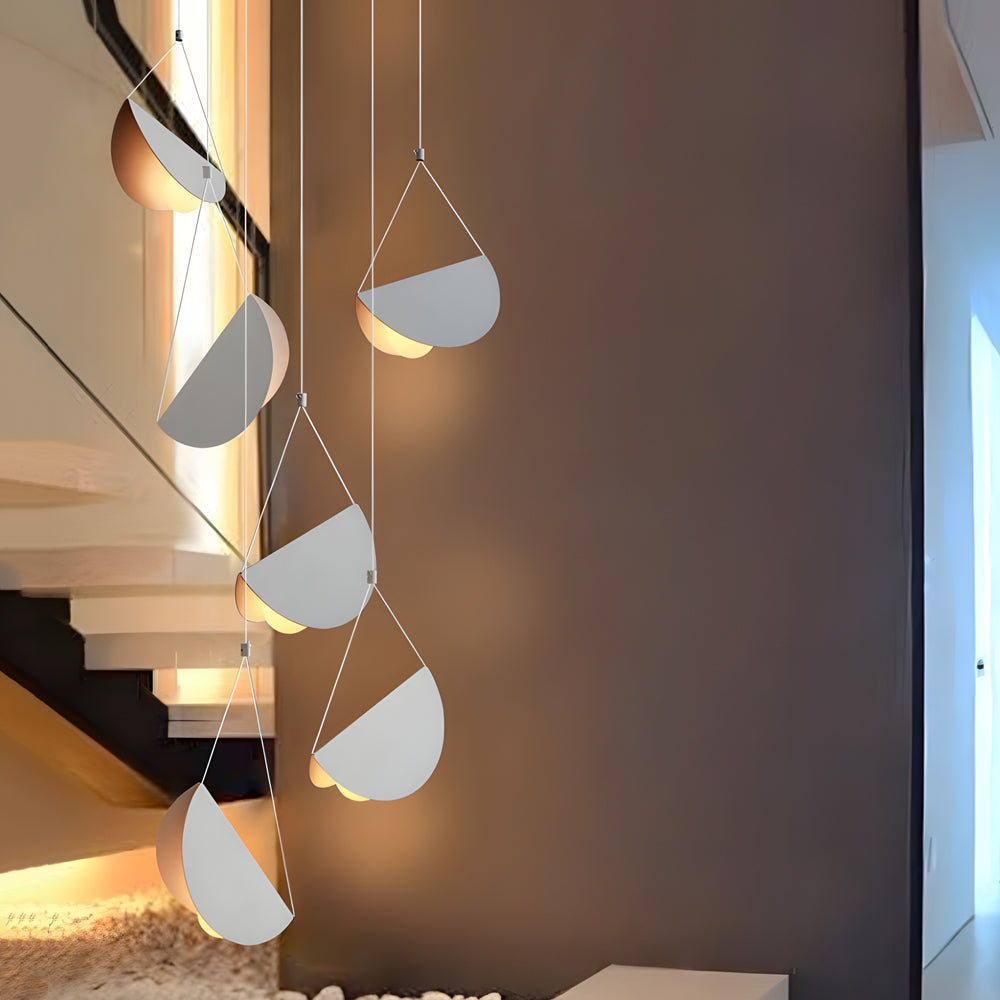 Candeeiro suspenso minimalista branco fosco em metal, design meia-lua, 1/3/6 luzes LED moderno
