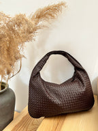 Tote bag mulher espaçosa com alças resistentes e compartimentos organizados
