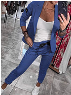 Conjunto feminino 2 peças blazer e calça cintura elástica pernas retas