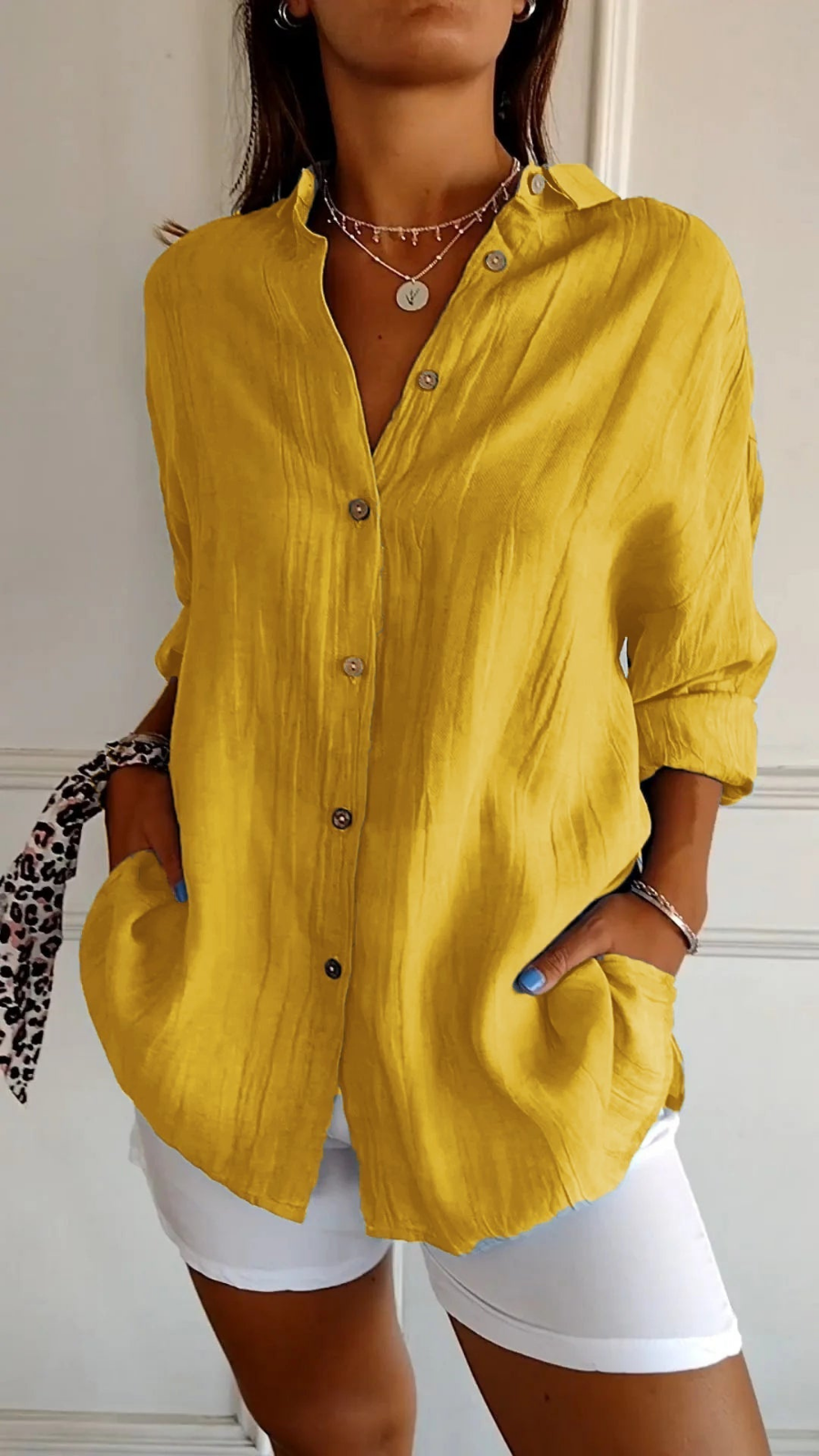Camisa feminina linho oversized com botões e colarinho clássico