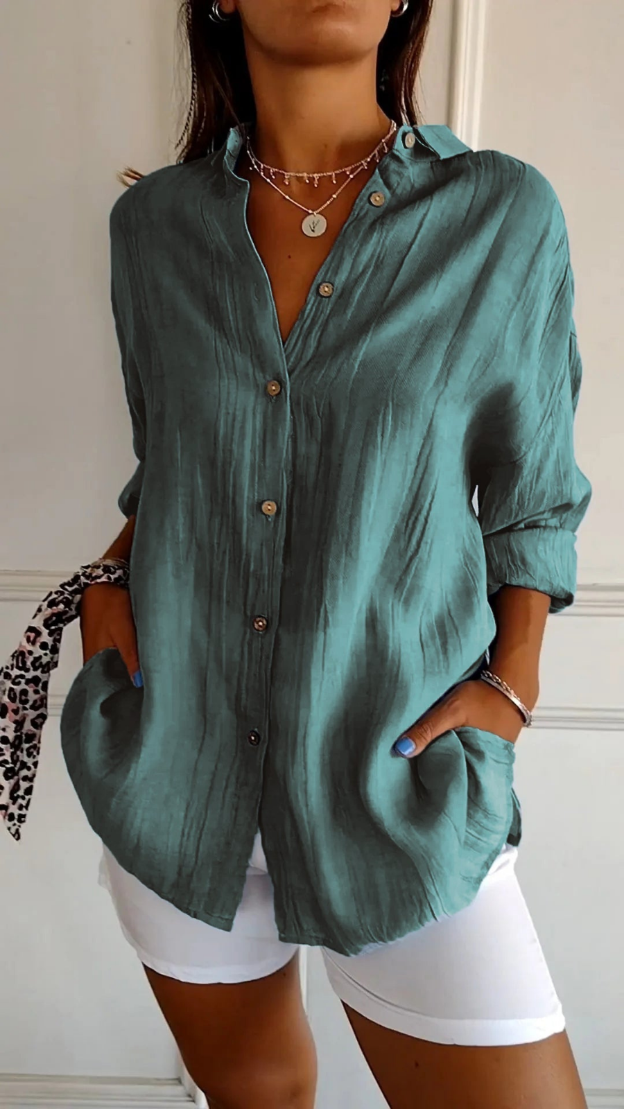 Camisa feminina linho oversized com botões e colarinho clássico