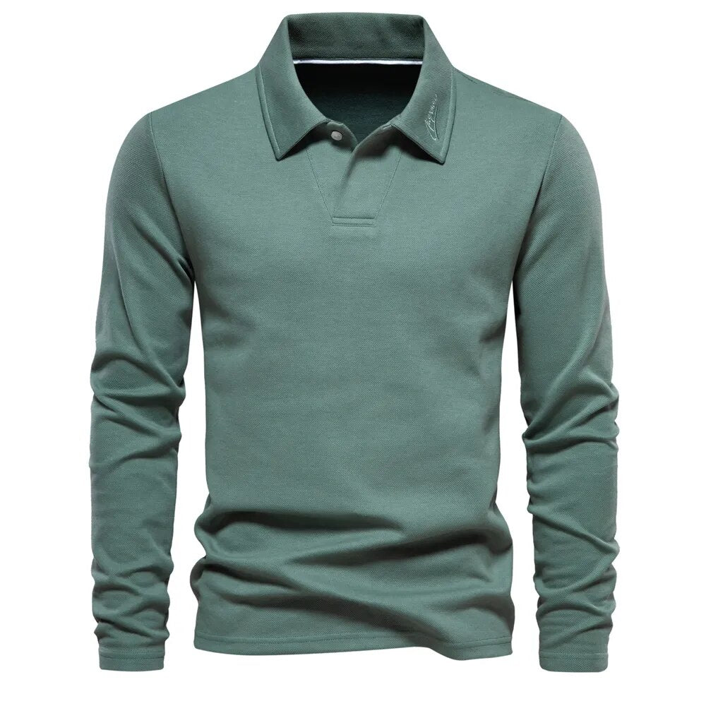 Polo homem confortável disponível em azul bege verde e cinzento escuro