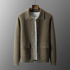 Cardigan homem botões gola manga longa em verde e camel