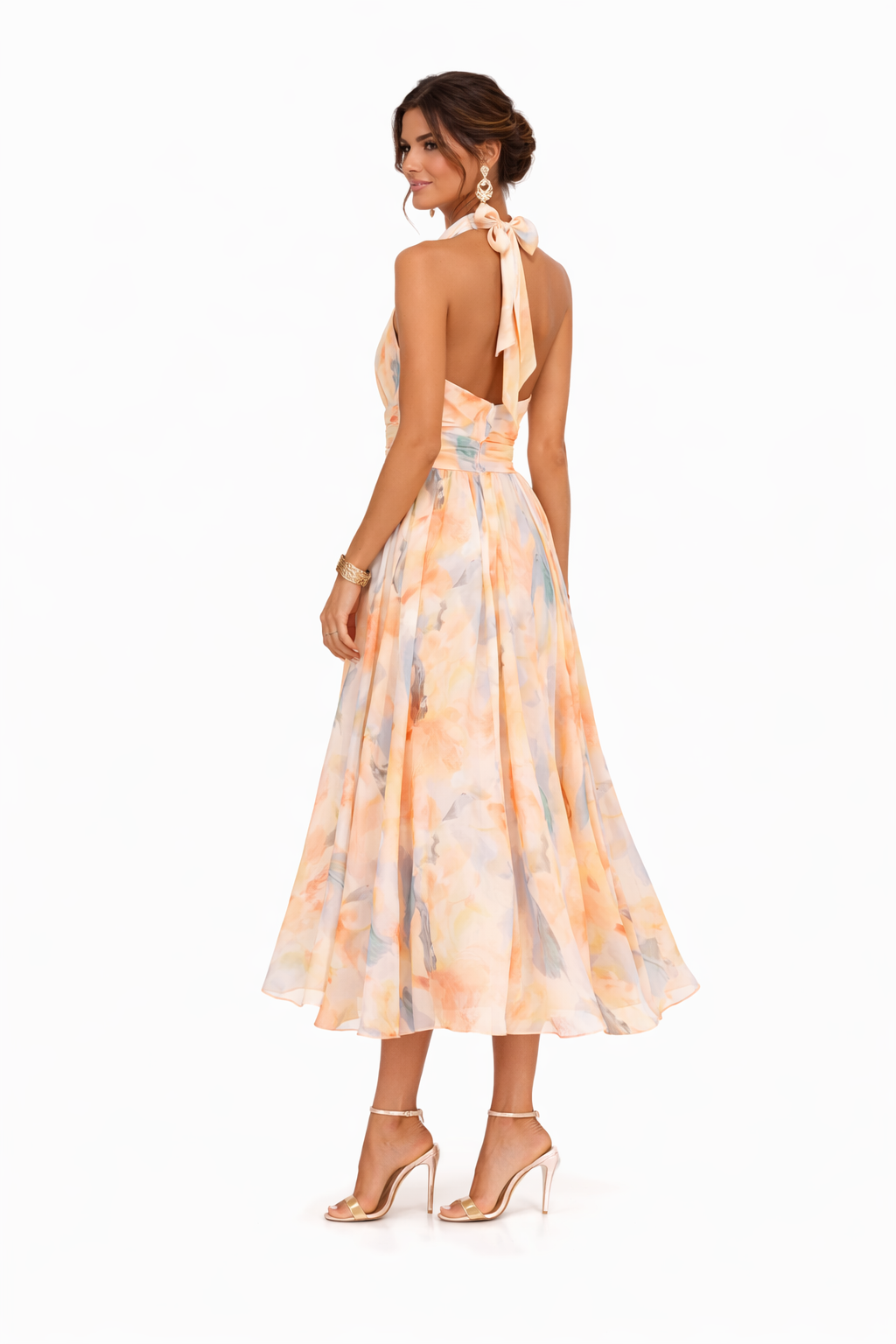 Maxi vestido floral halter mulher com costas abertas e silhueta fluida