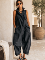 Macacão feminino wide leg com bolsos e gola com botões