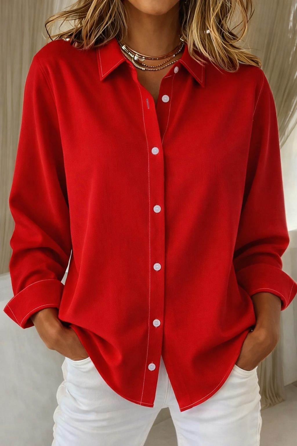 Camisa feminina minimalista folgada com botões disponível em vários tamanhos