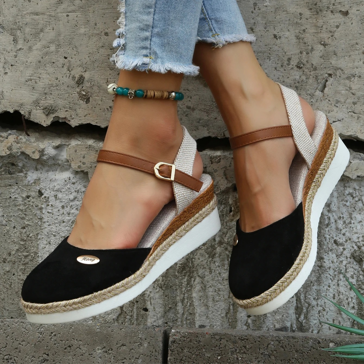 Sandálias espadrille anabela bico fechado slingback femininas com fivela ajustável