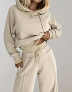 Conjunto feminino moletom com capuz e calça jogger casual