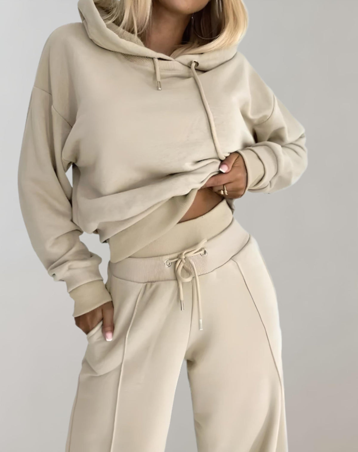 Conjunto feminino moletom com capuz e calça jogger casual