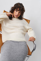 Camisola oversize feminina tricot gola redonda mangas balão