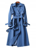 Trench coat mulher vintage comprimento midi com cintura definida e dragonas