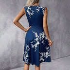 Vestido feminino linha A floral decote V sem mangas comprimento até ao joelho