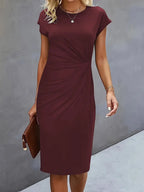 Vestido midi feminino gola redonda silhueta ajustada disponível em várias cores