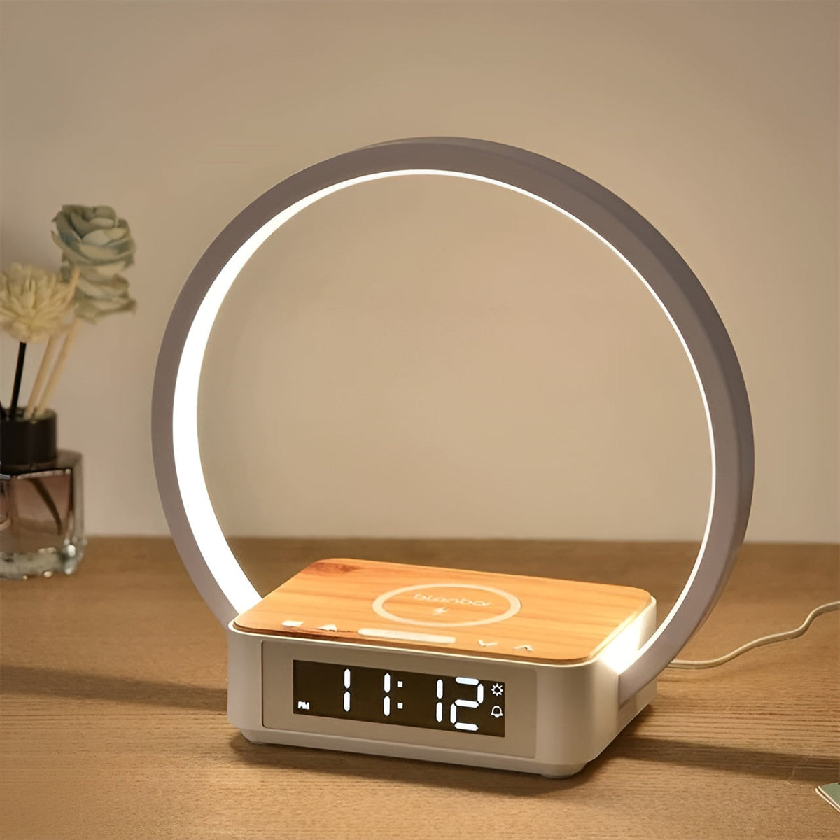 Candeeiro de mesa 3 em 1 com carregamento sem fios Qi, relógio despertador digital e controlo por toque LED